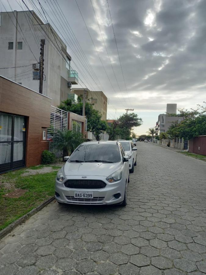 Itaigara 80 Metros Da Praia 邦比尼亚斯 外观 照片