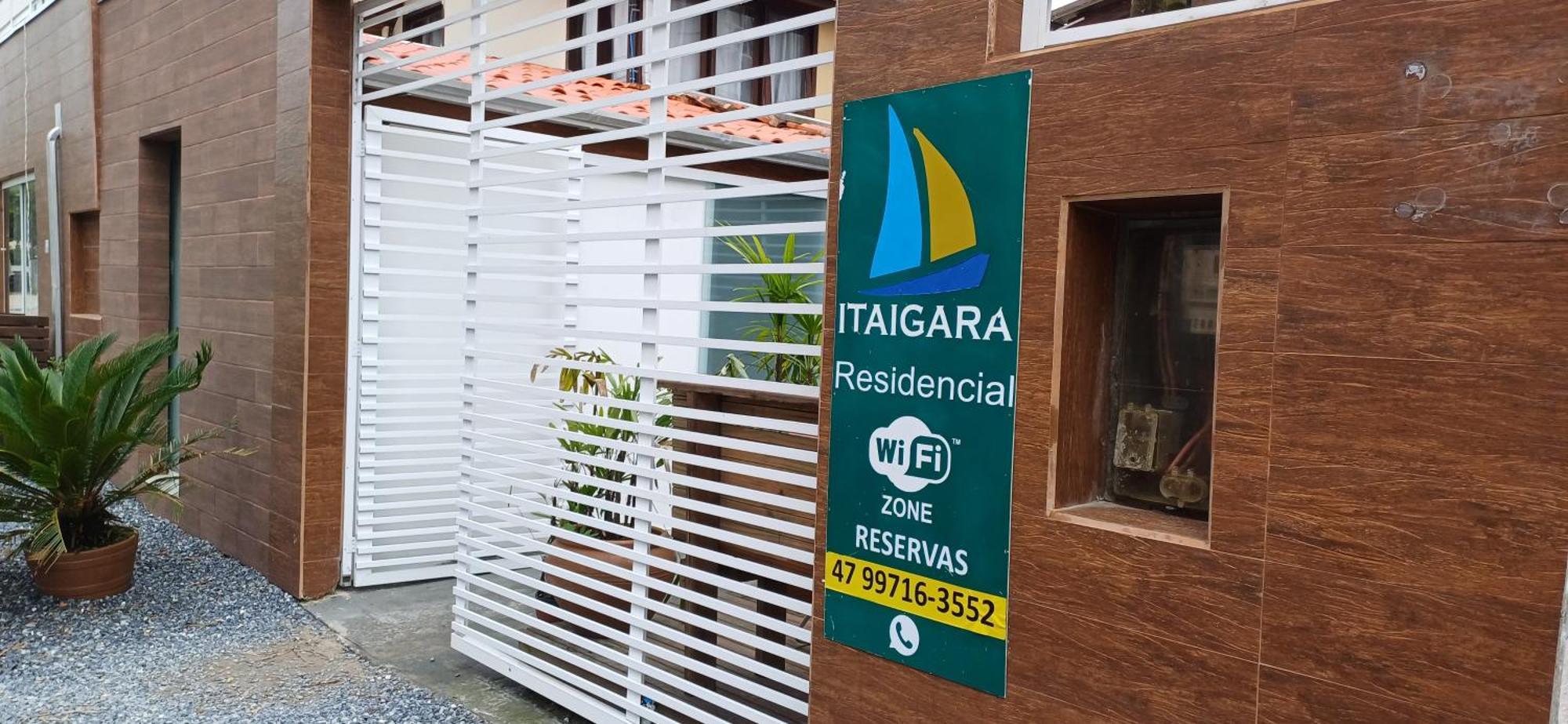 Itaigara 80 Metros Da Praia 邦比尼亚斯 外观 照片